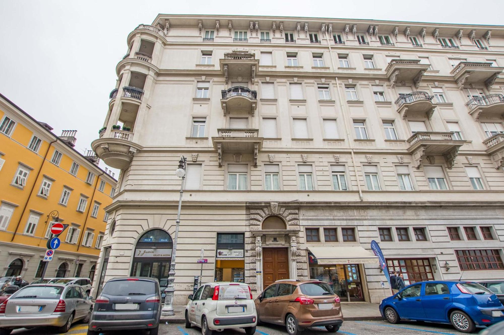 Mercato Vecchio City Trieste Luaran gambar